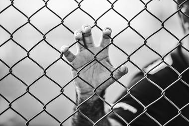 SUA: Un adolescent suspect de crimă a evadat din închisoare pentru a doua oară în decurs de o lună