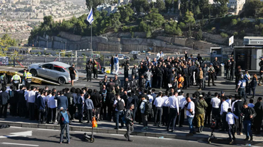 Hamas revendică atacul armat de la Ramot, la vest de Ierusalim, şi îndeamnă la o ”escaladare”