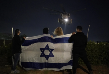 Războiul dintre Israel şi Hamas: Foşti ostatici rup tăcerea şi cer eliberarea altor captivi
