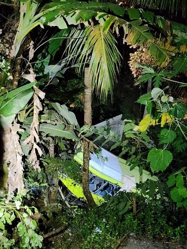 Filipine – Un autobuz a căzut într-o râpă adâncă de 30 de metri / Cel puţin 16 persoane şi-au pierdut viaţa / Se estimează că erau 53 de persoane în vehicul, dar verificările continuă

