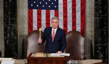Fostul preşedinte al Camerei Reprezentanţilor, Kevin McCarthy, anunţă că pleacă din Congresul SUA, la două luni după ce a fost demis din funcţie de către trumpişti. El a fost ales în Congres în urmă cu 17 ani