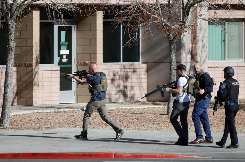 ”Victime multiple” într-un atac armat la Universitatea Nevada din Las Vegas, anunţă poliţia. Un suspect, găsit mort