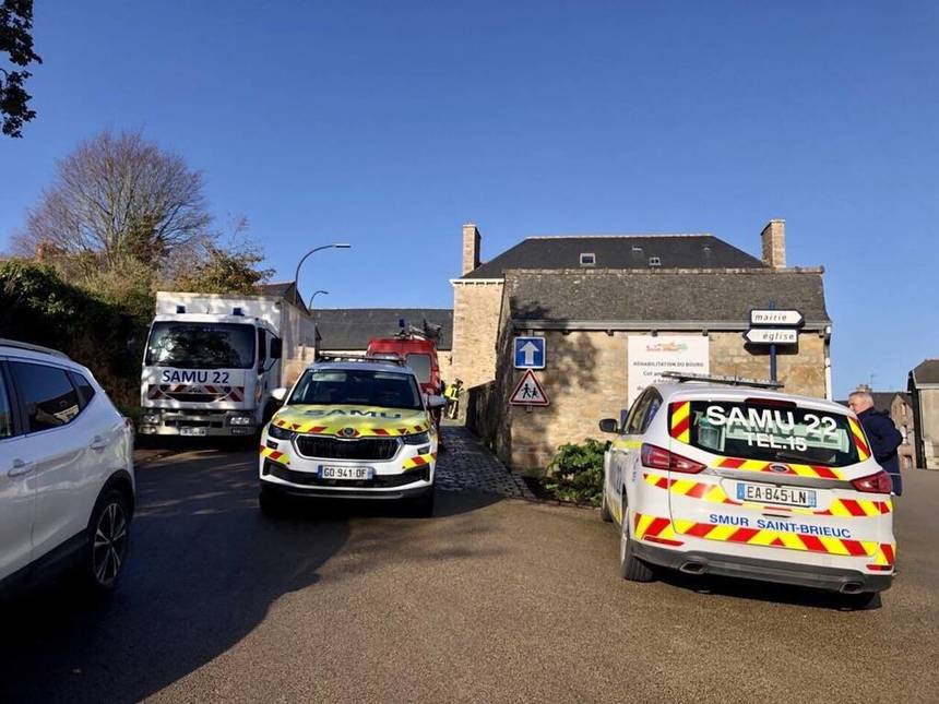 12 persoane sunt în stare de urgenţă absolută după o posibilă intoxicaţie cu monoxid de carbon într-o şcoală din vestul Franţei