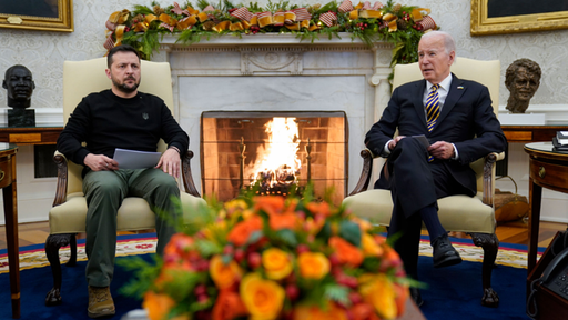 Biden avertizează Congresul, alături de Zelenski, în Biroul Oval, că, dacă nu adoptă o anvelopă destinată Ucrainei, îi va face lui Putin ”cel mai mare cadou de Crăciun”