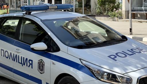 Un român găsit mort după ce şi-a rănit prin împuşcare partenera bulgăroaică, o manichiuristă, într-un coafor la Ruse. Bărbatul s-ar fi sinucis. O anchetă în curs