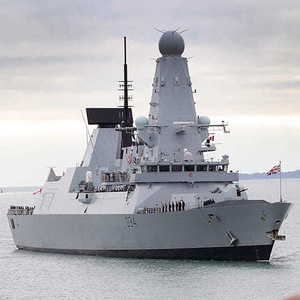 Londra anunţă că o navă a Marinei Regale a doborât o dronă de atac deasupra Mării Roşii