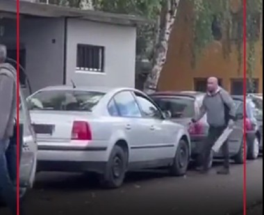 Sârbii din Kosovo nu mai au voie să circule cu vechile plăcuţe de înmatriculare. Măsura, amânată de câteva ori, a intrat în vigoare de vineri