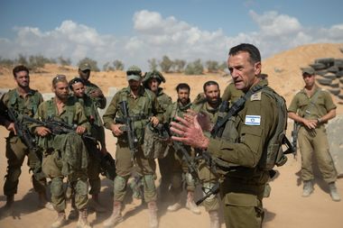 Şeful Statului Major al armatei israeliene afirmă că peste 1.000 de prizonieri au fost capturaţi în Gaza