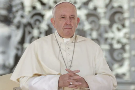 UPDATE-Vaticanul autorizează binecuvântarea cuplurilor de acelaşi sex în afara liturghiei