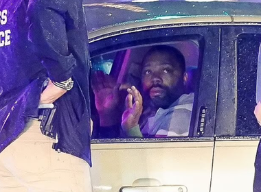 Şoferul care a intrat în coliziune cu convoiul lui Biden la Wilmington, James Cooper, se afla în stare de ebrietate, anunţă poliţia locală. El a fost inculpat cu privire la conducere în stare de ebrietate şi neatenţie la volan