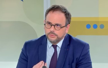 Franţa - Legea imigraţiei stârneşte nemulţumiri în tabăra lui Macron. Ministrul sănătăţii, Aurélien Rousseau, îşi prezintă demisia