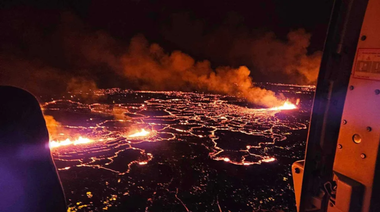 Puterea erupţiei vulcanice din Islanda scade, populaţia îşi reia viaţa de zi cu zi