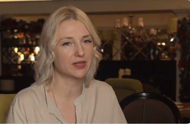Activista rusă anti-război Ekaterina Dunţova candidează împotriva lui Putin la alegerile prezidenţiale
