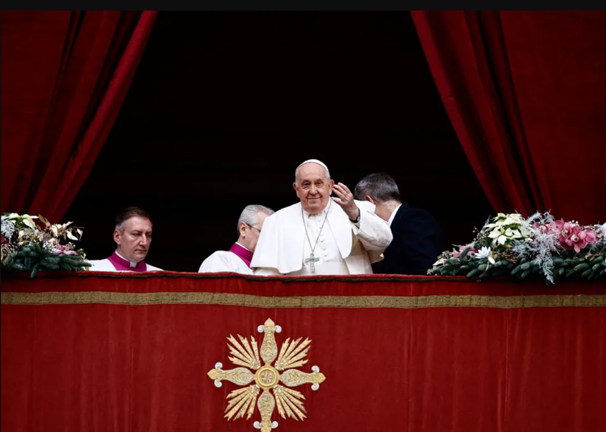 Francisc denunţă în mesajul de Crăciun Urbi et Orbi o ”recoltă îngrozitoare” de civili nevinovaţi şi ”situaţia umanitară disperată” în Fâşia Gaza. Cere sfârşitul războaielor în Ucraina, Siria, Yemen, Liban şi Armenia şi atacă industria armamentului a ”marionetelor războiului”