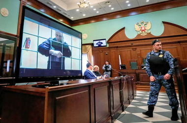 Aleksei Navalnîi se află în Colonia Penitenciară nr. 3 din Kharp, în Iamalo-Neneţ, în Arctica, dincolo de Cercul Polar arctic, anunţă Iarmîş. El a fost vizitat de Crăciun de către un avocat