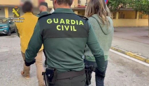 Doi părinţi francezi care plănuiau să-şi "sacrifice" fiul în Sahara au fost arestaţi de autorităţile spaniole - VIDEO