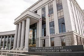 SUA - Suspect arestat, după ce a pătruns prin efracţie în clădirea Curţii Supreme din Colorado / Bărbatul avea un pistol şi a aprins un foc pe scări, după ce a ameninţat un agent de securitate