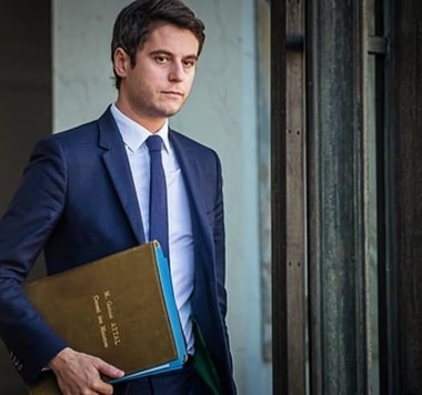 Gabriel Attal a devenit oficial cel mai tânăr şi primul premier homosexual asumat din istoria modernă a Franţei. Reacţii în lumea politică franceză. Reuters: Macron îl aruncă în luptă pentru a respinge extrema dreaptă