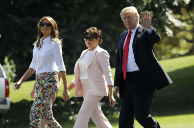 Mama Melaniei Trump, Amalija Knavs, a murit la vârsta de 78 de ani, în urma unei boli îndelungate, anunţă fosta Primă Doamnă