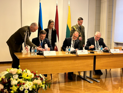 Ţările baltice semnează un acord prin care urmează să construiască o linie de apărare comună la frontiera cu Rusia şi Belarusul, pe flancul de est al NATO