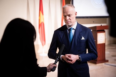 Ungaria începe instruirea militară pe bază de voluntariat a funcţionarilor publici