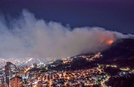 Columbia, devastată de 31 de incendii de pădure, cere ajutor internaţional. ”Catastrofă naturală” declarată pe 87% din suprafaţa ţării. La Bogota, flăcările se apropie de o zonă rezidenţială. 40,4°C în cea mai rece lună din an şi stres hidric în 62 de loc
