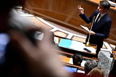 Discursul de politică generală al lui Attal, catalogat drept ”cel mai reacţionar discurs de secole” de către stânga şi o ”adunare de măsuri mici”, care nu dă ”suma marilor reforme”, de către dreapta