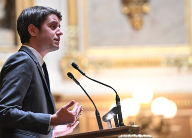 Gabriel Attal înfruntă luni prima moţiune de cenzură, a stângii, din cauză că nu a cerut un vot de încredere al noului Guvern în Parlament
