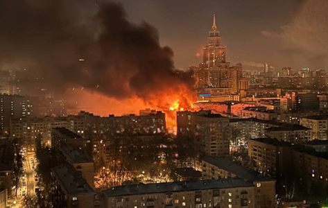 Incendiu important în imobilul intelighenţiei sovietice, în nord-vestul Moscovei. 400 de persoane evacuate
