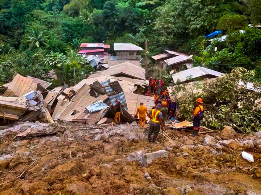 Bilanţul victimelor alunecării de teren din Filipine creşte la 68 de morţi. Alte 51 de persoane date dispărute în continuare