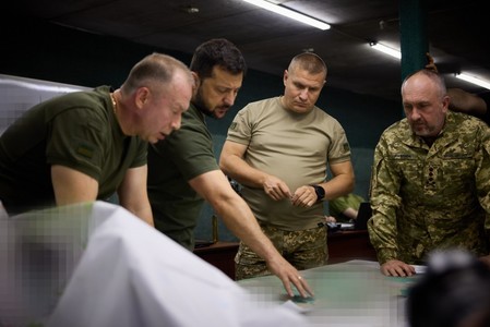 Noul comandant al armatei ucrainene găseşte situaţia de pe front "extrem de complexă şi tensionată"