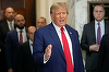 Trump cere o abandonare a urmării penale în Georgia, unde este acuzat de tentativă de răsturnare a rezultatului alegerilor din 2020. El o acuză pe Fani Willis, procurorul de caz, de abateri profesionale legate de o relaţie intimă