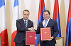 Armenia semnează cu Franţa un contract în vederea achiziţionării de puşti de precizie de la societatea franceză PGM şi o scrisoare de intenţie în vederea formării unor ofiţeri armeni