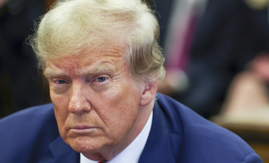 Un judecător anunţă oficial că Trump datorează 454 de milioane de dolari într-un caz de fraudă civilă. Începe numărătoarea inversă pentru ca el să depună banii pentru a putea face apel