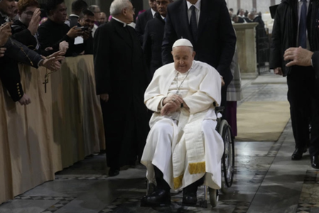 Papa Francis îşi anulează întâlnirile de sâmbătă, din cauza unei ”uşoare stări gripale”, anunţă Vaticanul