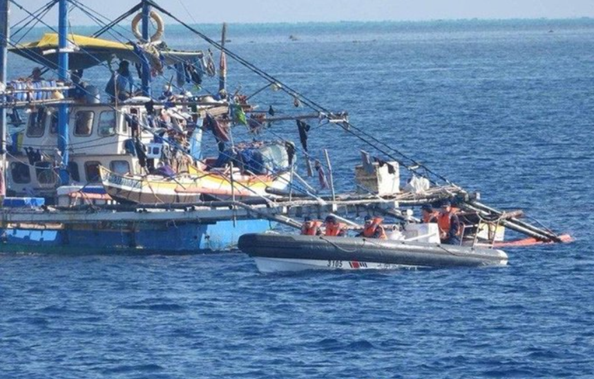 Filipinele acuză din nou China de blocarea unui vapor la Marea Chinei de Sud