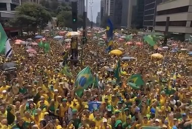 Brazilia: Manifestaţie masivă de susţinere a lui Bolsonaro. Fostul preşedinte a denunţat ineligibilitatea sa