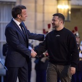 Preşedintele francez Emmanuel Macron afirmă că trimiterea de trupe în Ucraina nu poate fi exclusă