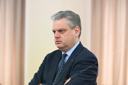 Vicepremierul moldovean pentru reintegrare, Oleg Serebrian, care se ocupă de dialogul Chişinăului cu Transnistria, se află miercuri la Bucureşti
