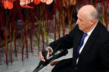 Regele Harald al Norvegiei, cel mai în vârstă suveran din Europa, a fost spitalizat în Malaezia în timp ce se afla în vacanţă