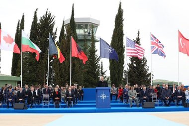 Albania redeschide pentru NATO o bază aeriană care cândva era avanpost sovietic