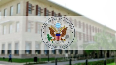 Haos periculos în Haiti. Armata americană a evacuat personalul ambasadei pe calea aerului