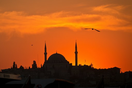 Ramadanul începe luni în mai multe ţări musulmane, cu războiul din Gaza în atenţia tuturor