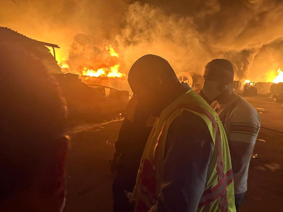 Incendiu uriaş în depozite ale companiei libiene de electricitate, la periferia Tripoli. Evacuare pe o rază de un kilometru la al-Krimiya, în urma unei explozii
