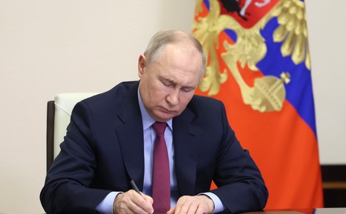 Putin şi-a exprimat votul online la alegerile prezidenţiale din Rusia - VIDEO