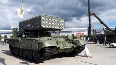 Rusia spune că a ucis un număr mare de soldaţi ucraineni cu o aşa-numită ”bombă cu vid”; Ucraina afirmă că este o prostie