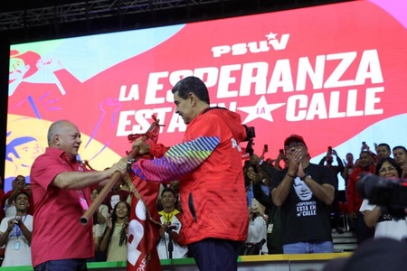 Preşedintele Venezuelei, Nicolas Maduro, şi-a anunţat candidatura pentru un nou mandat, în alegerile din iulie