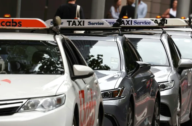 Uber, condamnat să plătească taximetriştilor din Australia compensaţii în valoare de 164 de milioane de euro, din cauza unor pierderi de venit