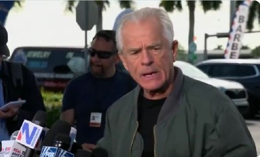 Caz istoric. Un fost consilier al lui Trump, Peter Navarro, intră la închisoare pentru sfidarea Congresului