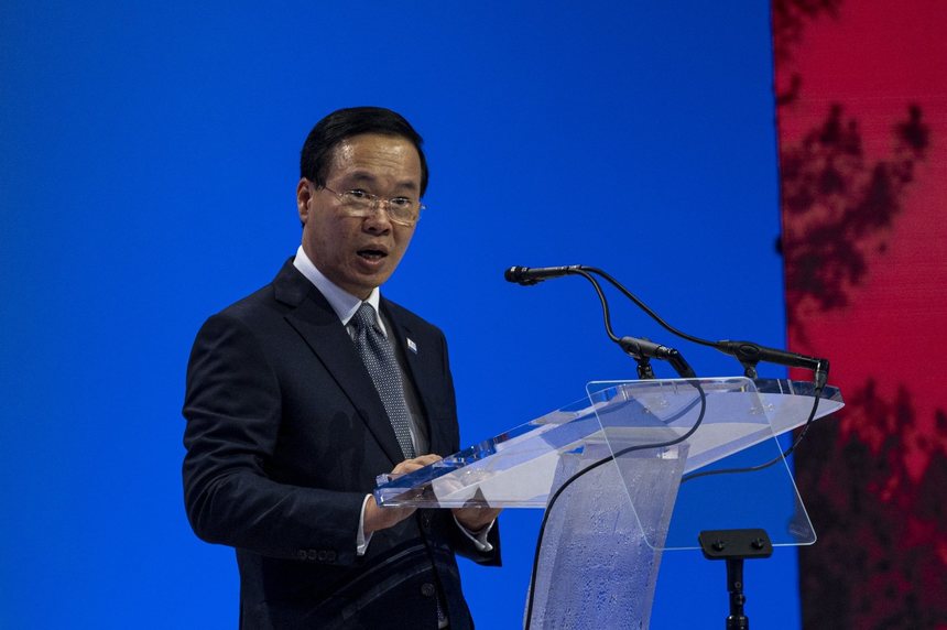Preşedintele Vietnamului a demisionat după numai un an, ridicând semne de întrebare asupra stabilităţii unei ţări curtate de marile puteri